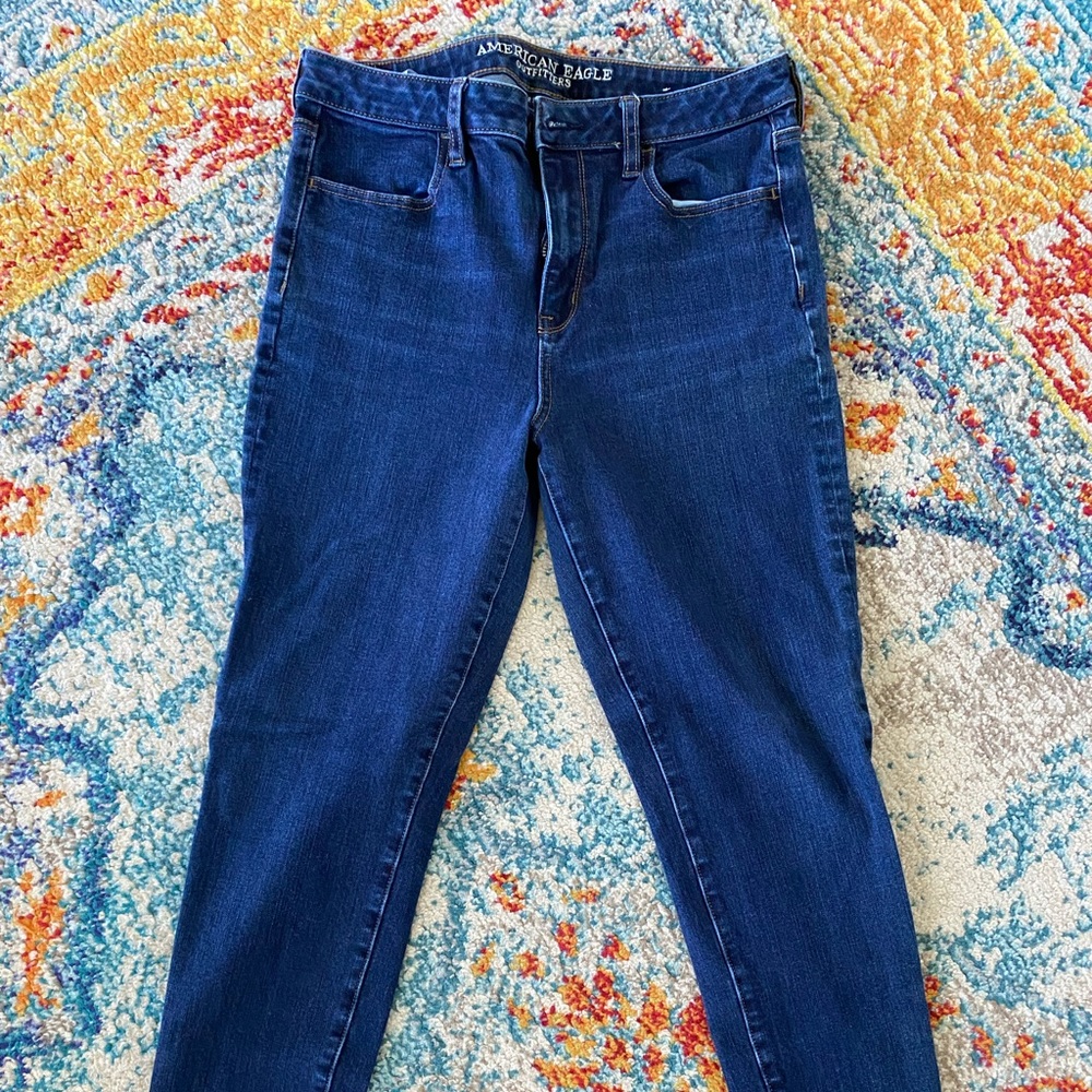 American Eagle super hi rise jegging, size 8 regular